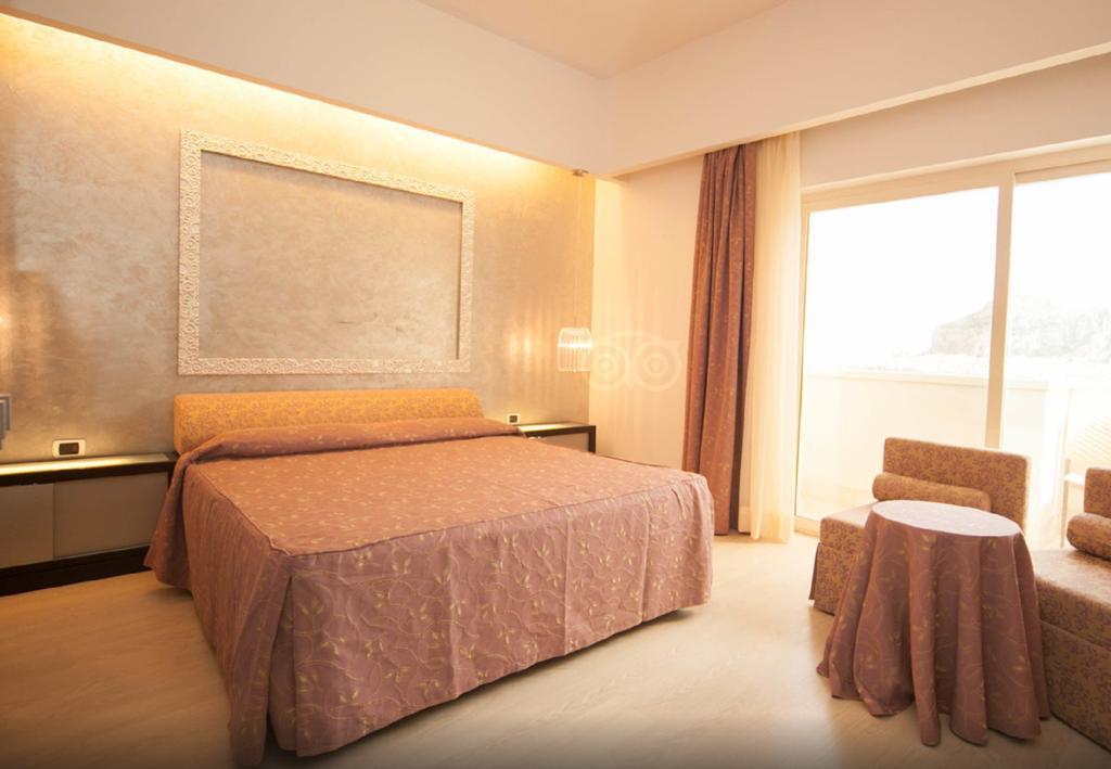 Hotel Santa Lucia Le Sabbie d'Oro Cefalù Camera foto